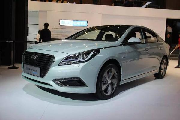 車展媒體日最擠的展臺(tái) 到底有什么看點(diǎn)？(圖6)